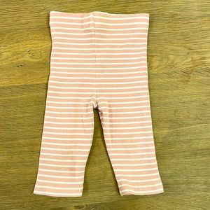 Ribbed Striped Capri Leggings